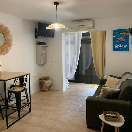 Studio tout équipé de 27m2, à 100m de la mer, et 500m des commerces Algajola  Extérieur photo