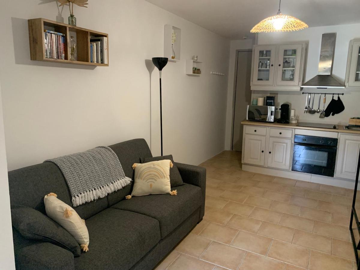 Studio tout équipé de 27m2, à 100m de la mer, et 500m des commerces Algajola  Extérieur photo